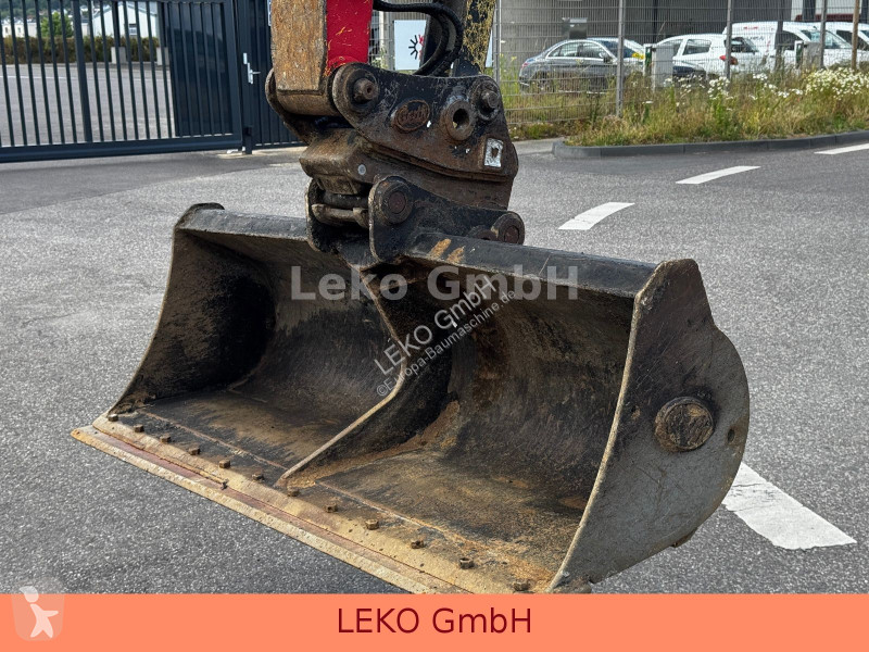 Rýpadlo Komatsu PW118MR-8 Mit Drei Löffeln