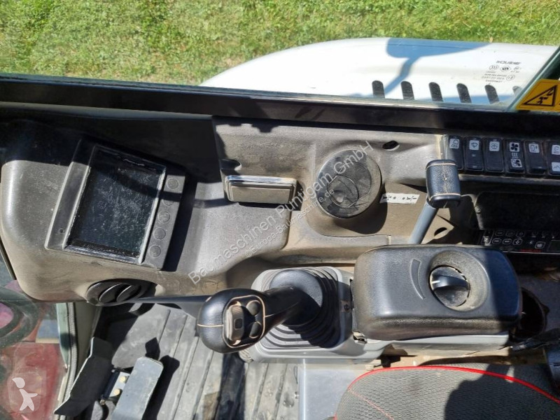 Экскаватор Takeuchi 230