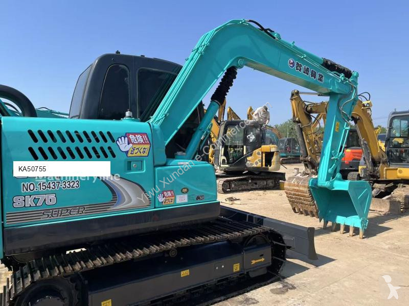 جرافة Kobelco SK75