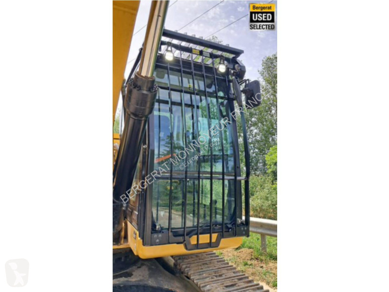 Excavadora Caterpillar 323