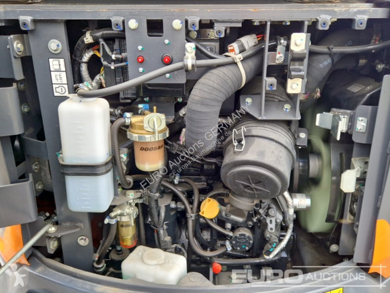 Rýpadlo Develon DX27Z-7