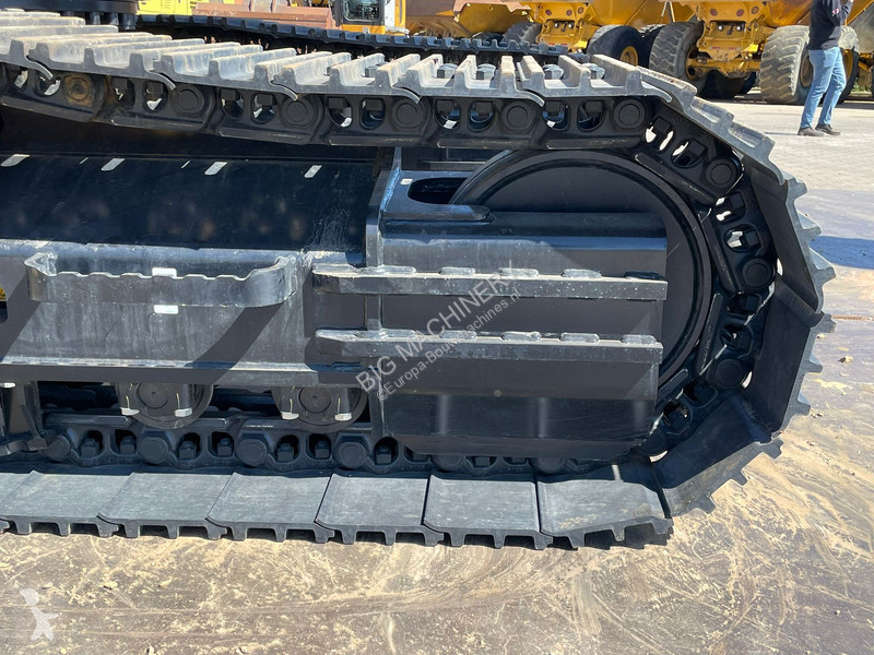 Excavator Caterpillar 3