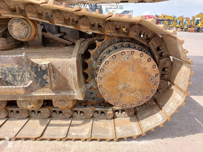 جرافة Caterpillar LXE MHD (17m demolition)