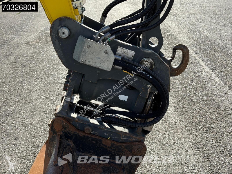 جرافة Wacker Neuson Powertilt