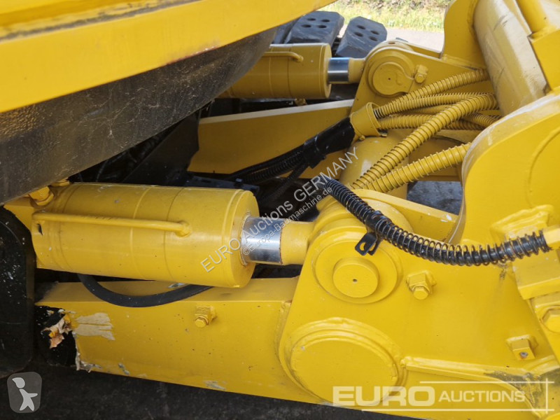جرافة Komatsu PC138US-2E1