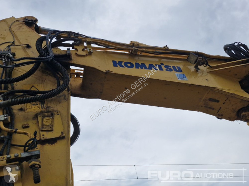 جرافة Komatsu 10