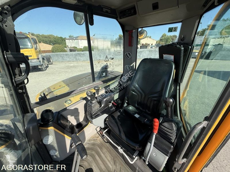 Graafmachine Volvo 88D