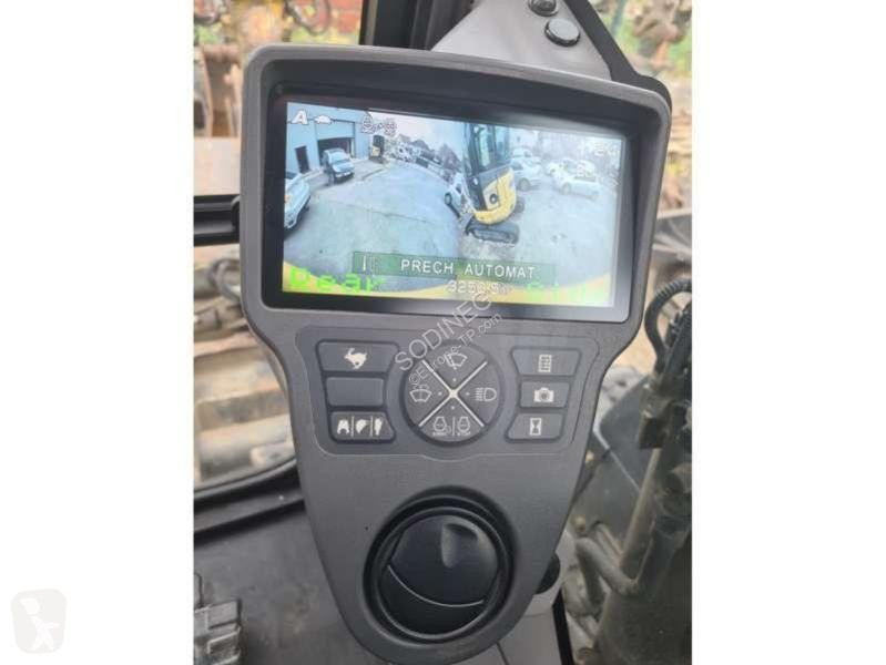 Lopatový nakládač Case CX75C