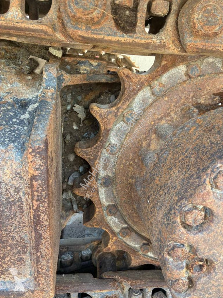 جرافة Komatsu LC8