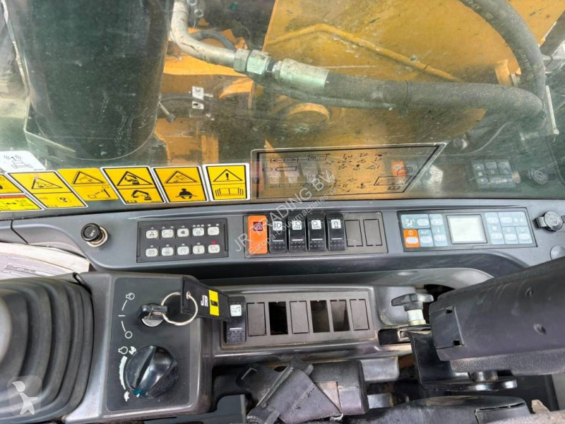 جرافة Caterpillar D (3 Buckets)