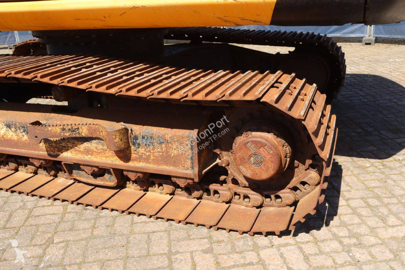 Rýpadlo JCB T4i