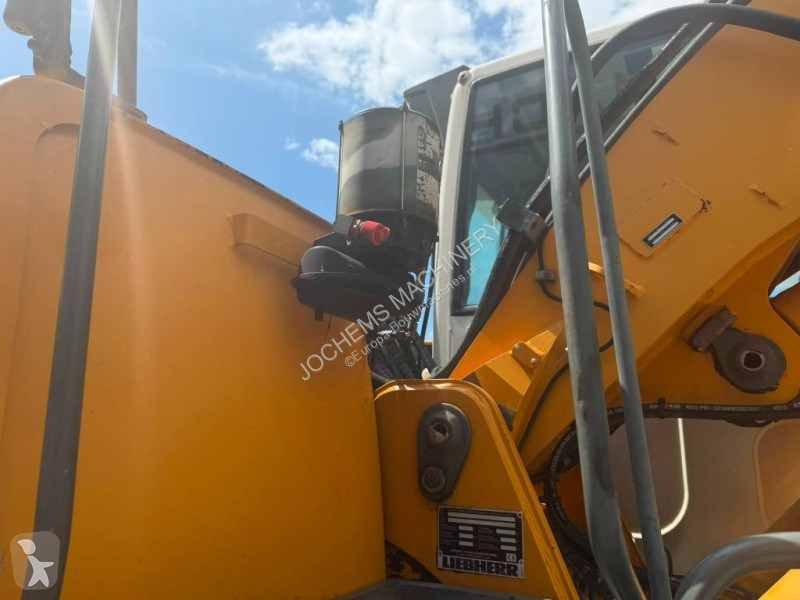 جرافة Liebherr