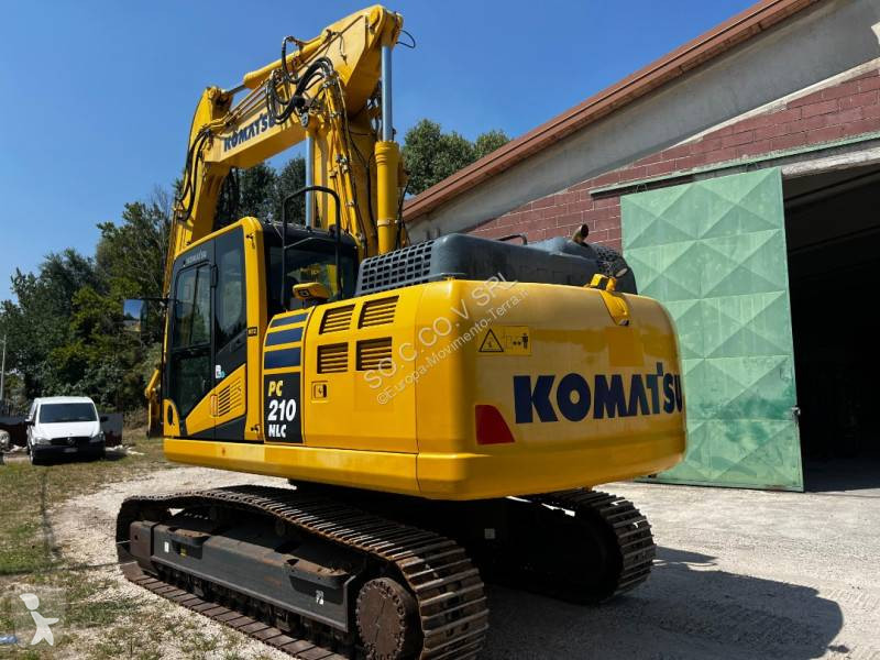 جرافة Komatsu PC210 NLC 11