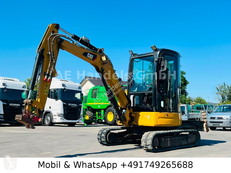 جرافة Caterpillar E...