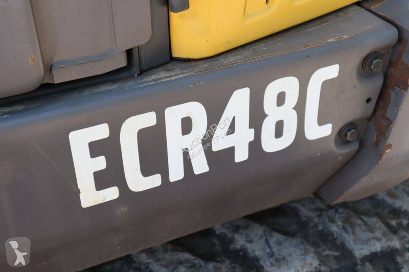 Rýpadlo Volvo ECR48C