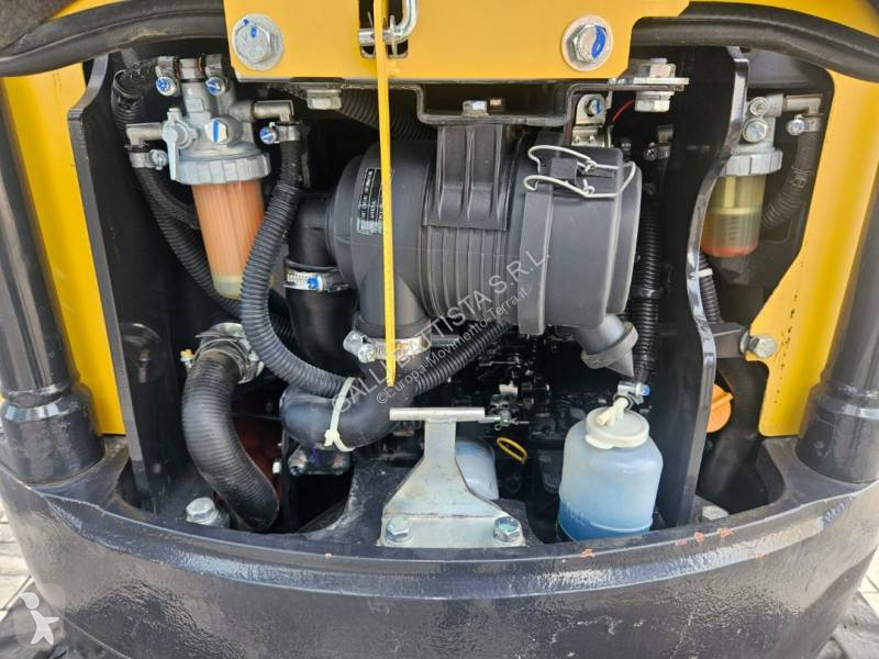 جرافة Yanmar VIO 17