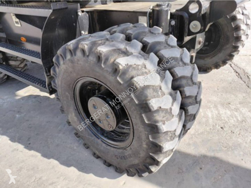 Багер Caterpillar M320F
