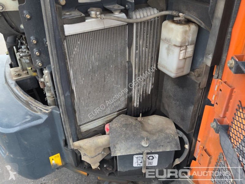 جرافة Hitachi ZX26U-5A CR