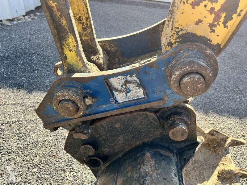 جرافة Komatsu  PC75UU-3