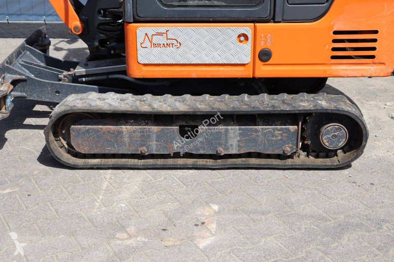 Rýpadlo Hitachi ZX19-6 CR