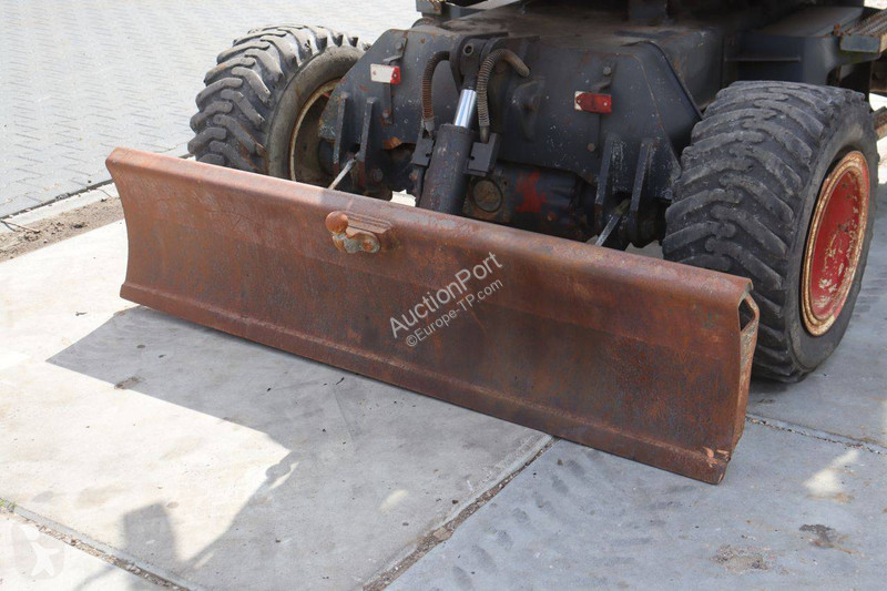 جرافة Neuson 3800 WD