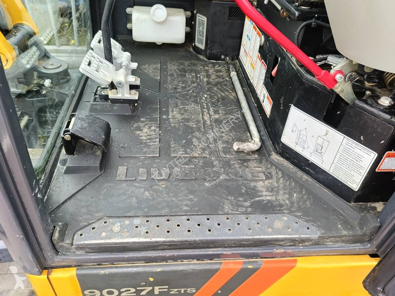 Pelle LiuGong 9027 FZTS 2,7 ton rups...