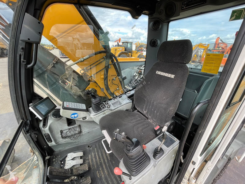 جرافة Liebherr R914 Compact