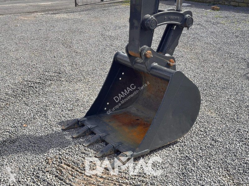 جرافة Volvo PLUS