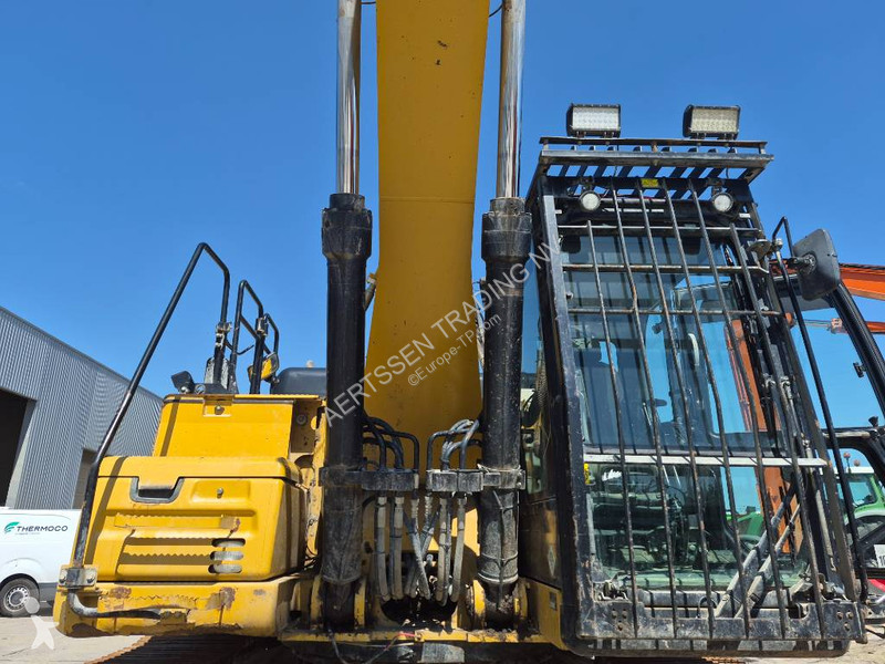جرافة Caterpillar FL
