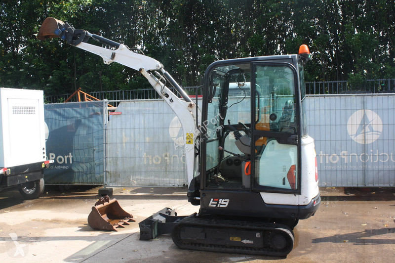 Rýpadlo Bobcat E19