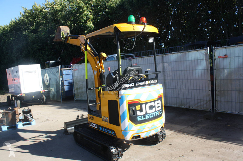 جرافة JCB 19C-1 E