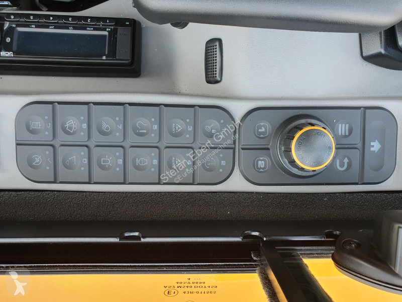 Lopatový nakládač JCB 26C-1 Pro Cab /...