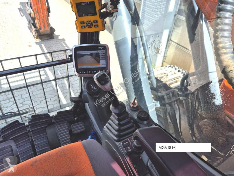 جرافة Doosan 5
