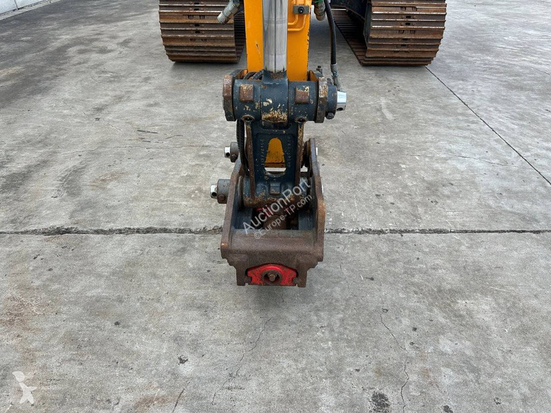 جرافة Hyundai HX130 LCR
