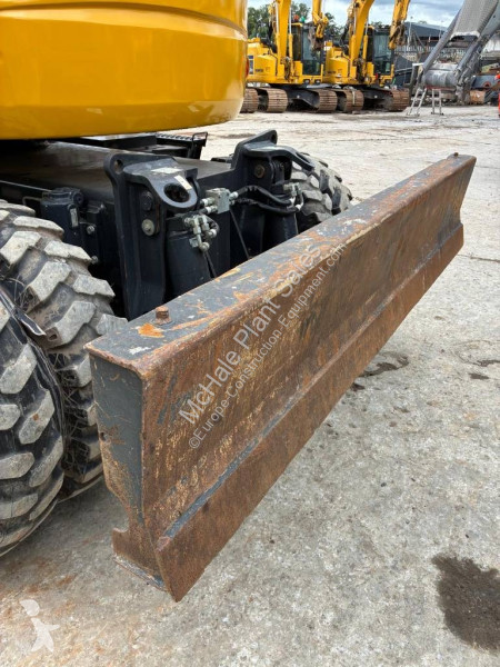 Rýpadlo Komatsu PW 138 MR-11