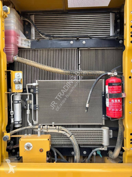 Escavatore Caterpillar 320