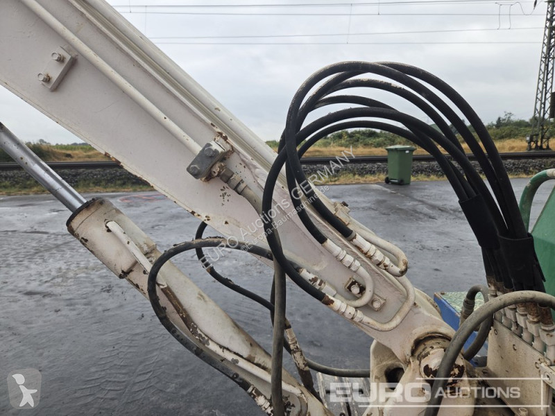 Excavator Yanmar YB351