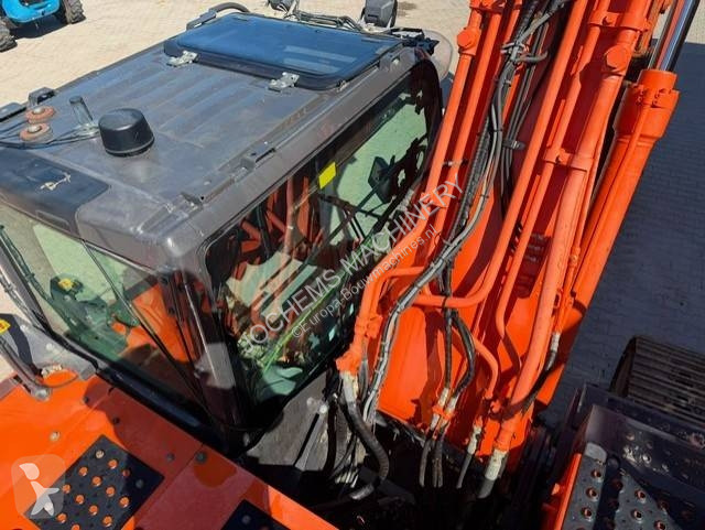 Excavator Hitachi LC6