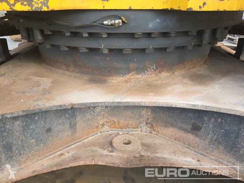 Багер Komatsu LC-11E0
