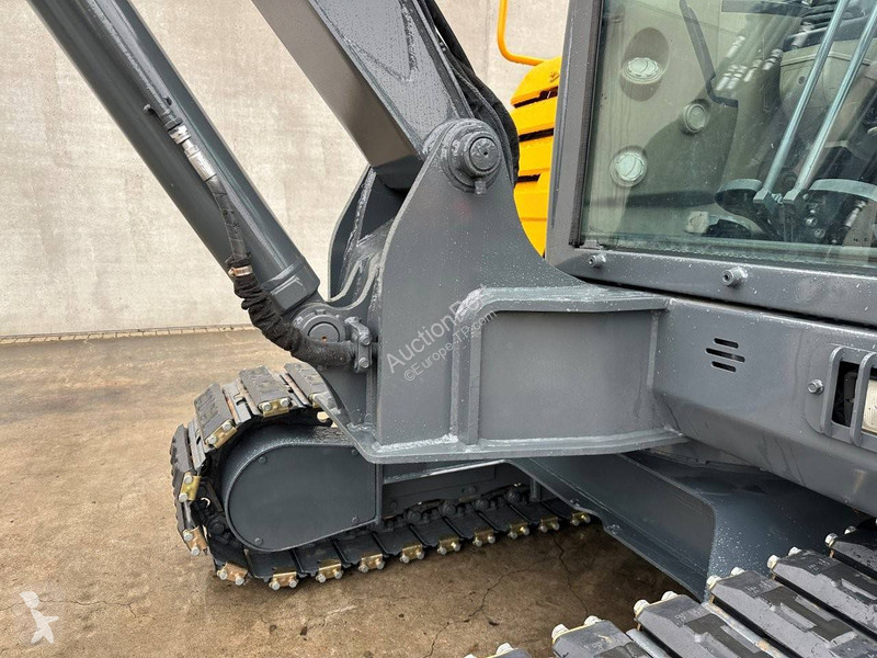 Excavadora Volvo EC60C
