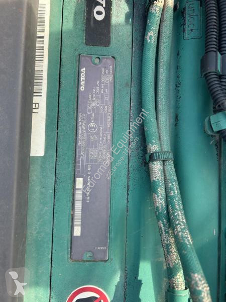 Pelle Volvo EW180