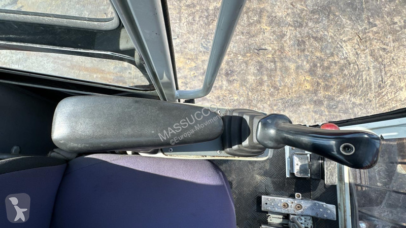 Pelle Neuson 8002