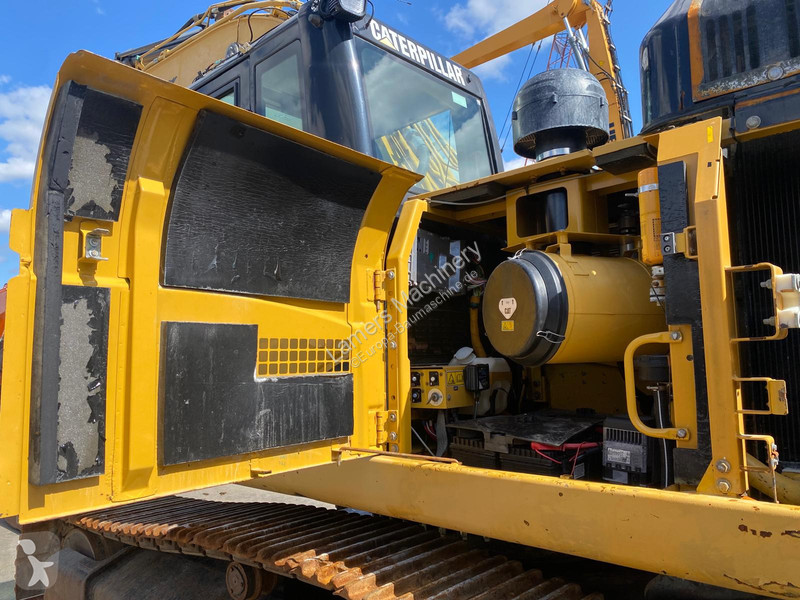 Excavadora Caterpillar