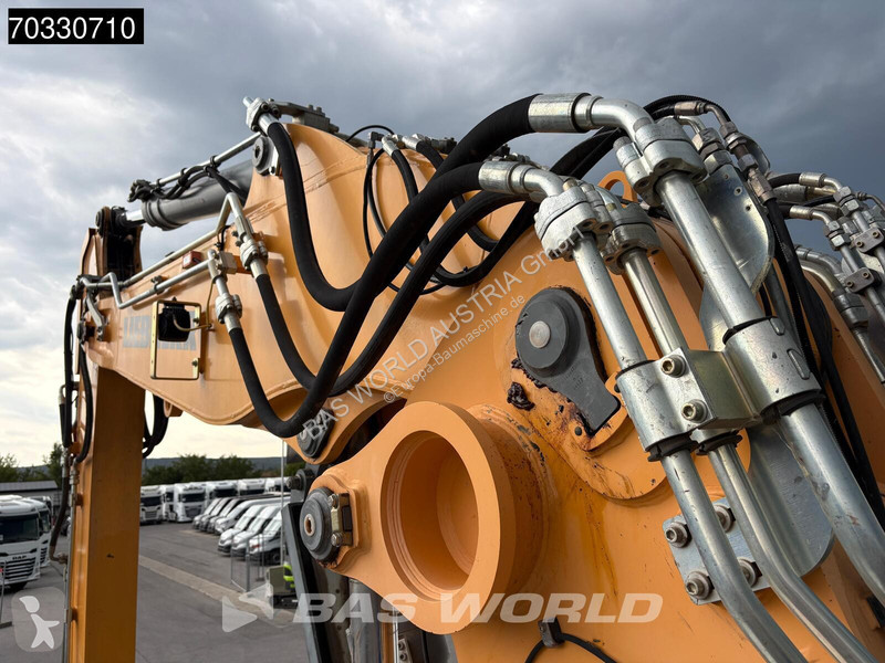 Багер Liebherr R926