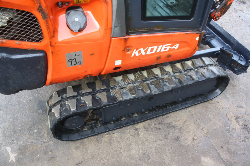 Багер Kubota