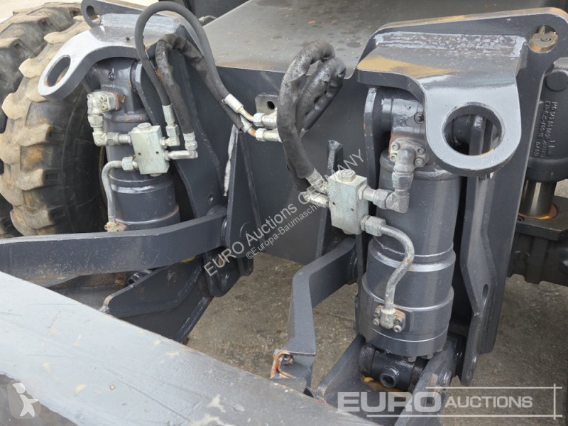 Екскаватор Komatsu PW118MR-11