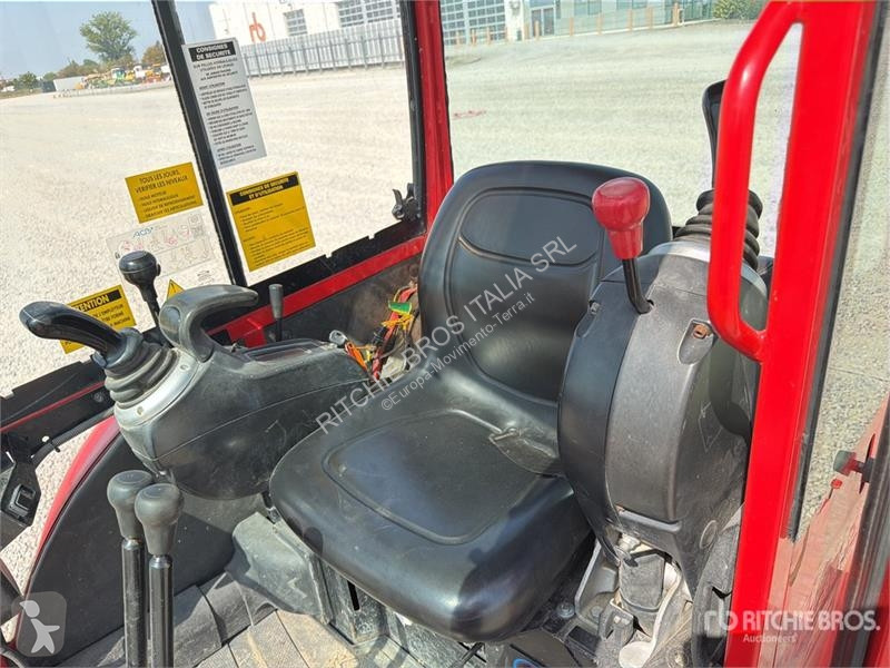 Екскаватор JCB