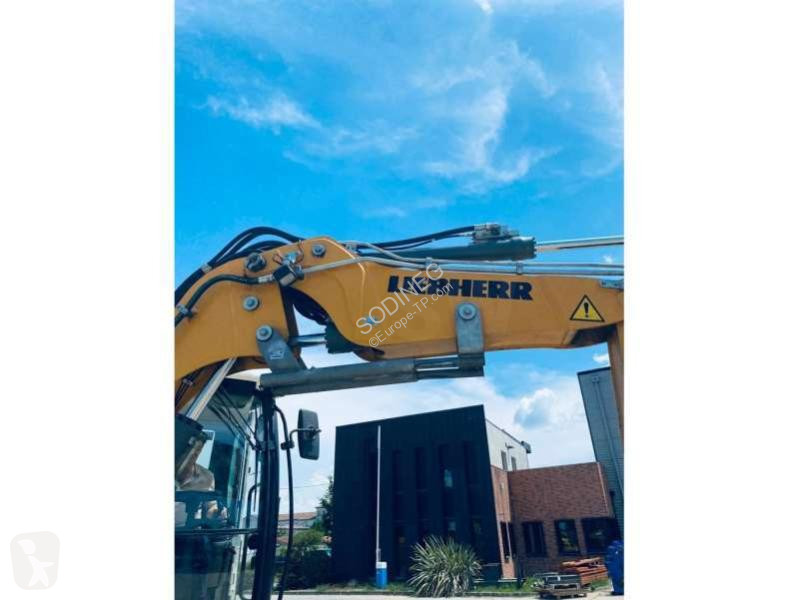 Koparka Liebherr  A 910 COMPACT LITRONIC