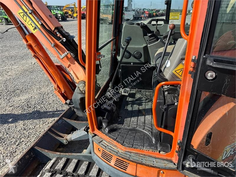 Koparka Yanmar ViO33UCR Mini Excavator