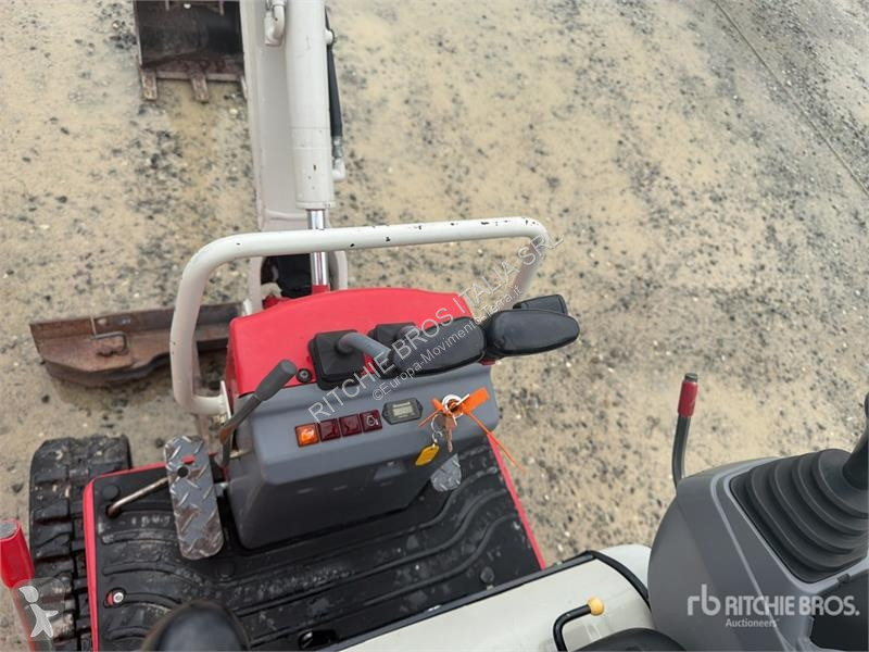 Экскаватор Takeuchi TB210R Mini Excavator